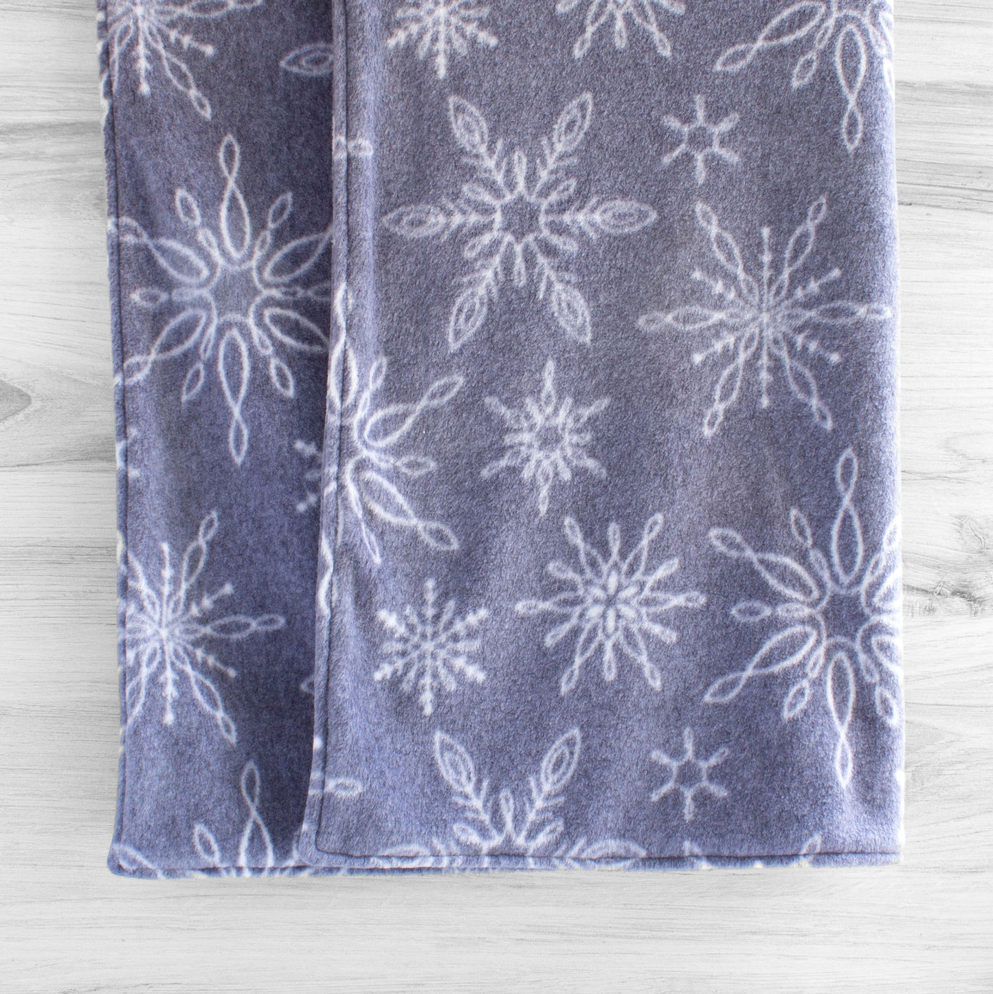 Snowflake Dog Blanket